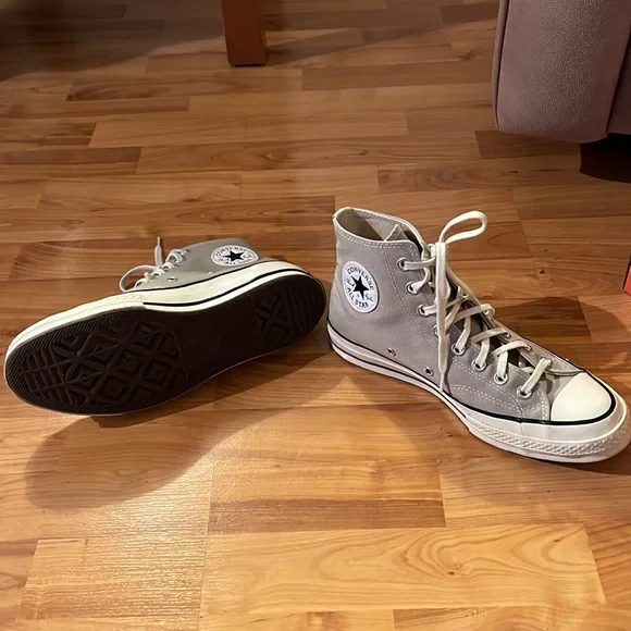 Converse Chuck Taylor 70’s Men’s 7.5/Women’s 9.5 Papyrus Tan Color - Picture 2 of 9